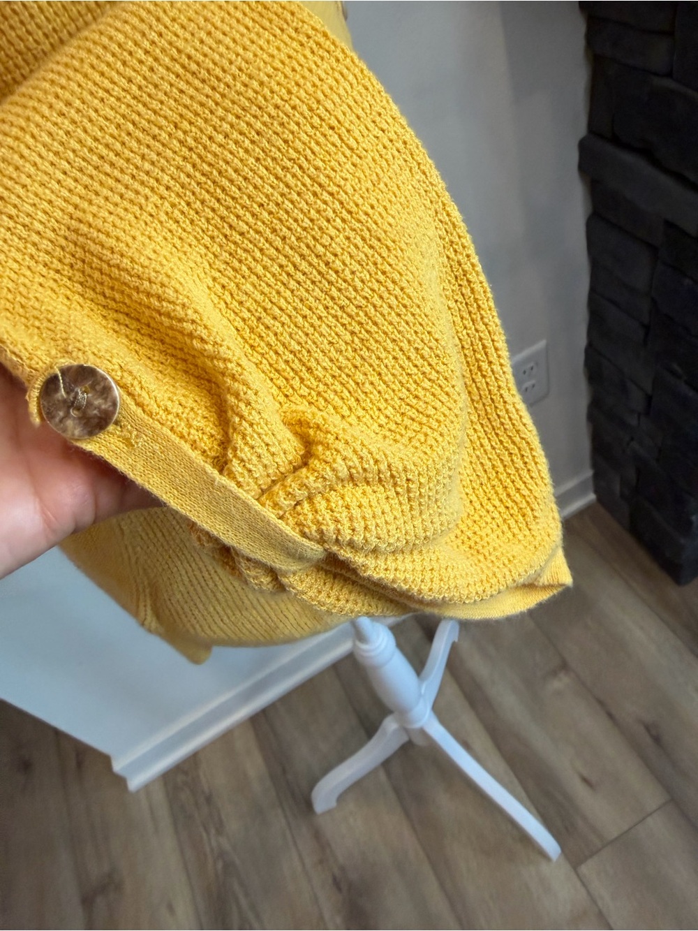 Max Studio Women's Yellow Scoop Neck Waffle Knit Sweater with Button Back. Sz XL - Picture 4 of 11